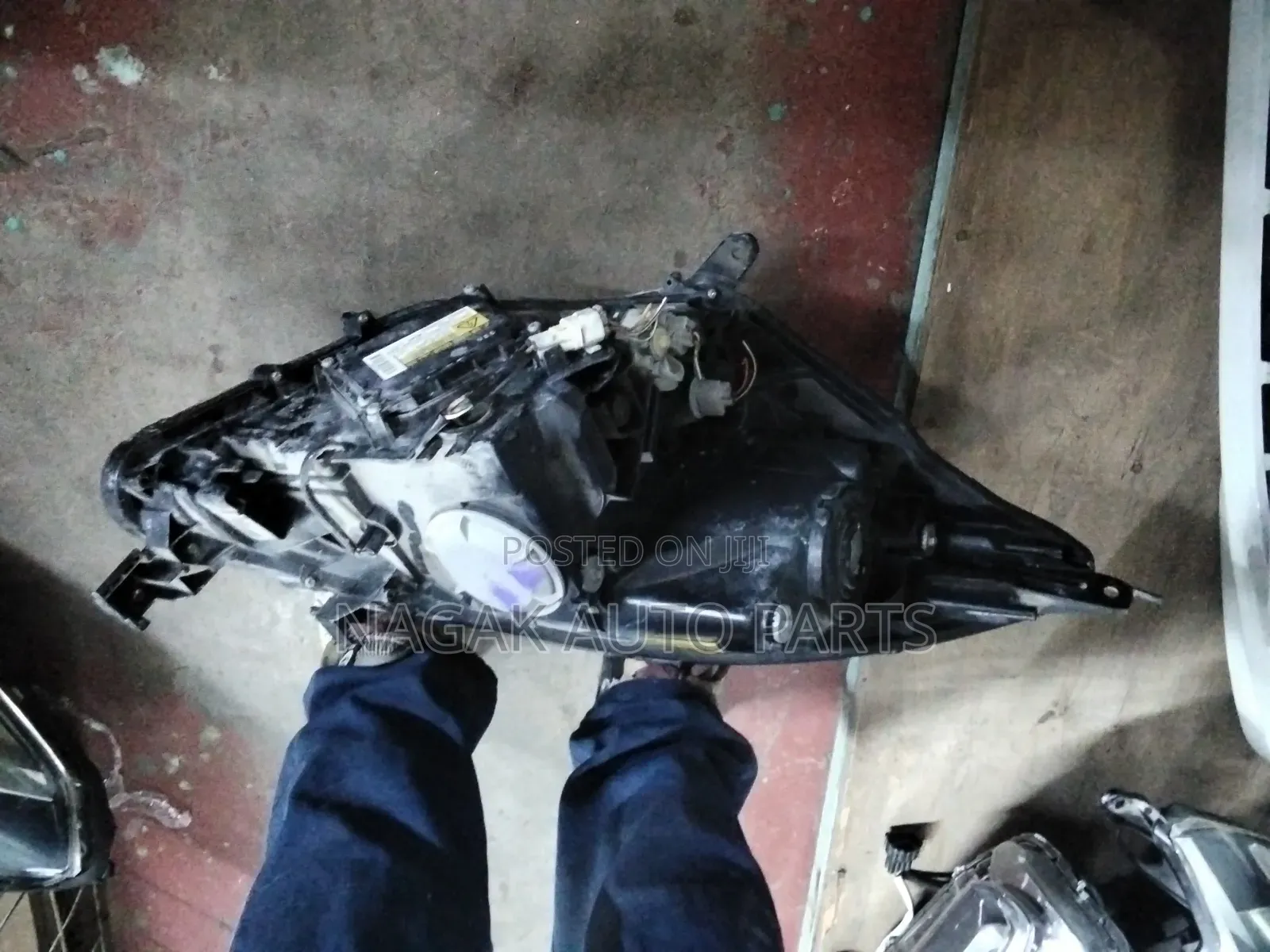 Isis 2010  Headlight
