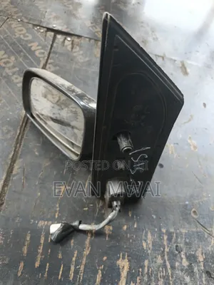 Toyota  Isis 2005 Side Mirror Without Indicator