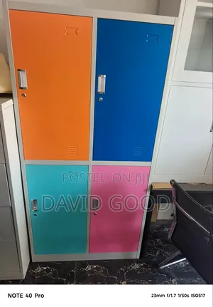 Mixed Up Cabinetscolurs
