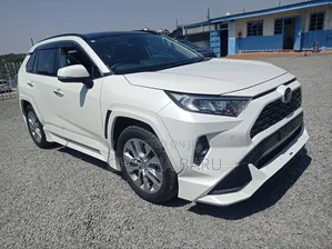 Toyota RAV4 2020 White