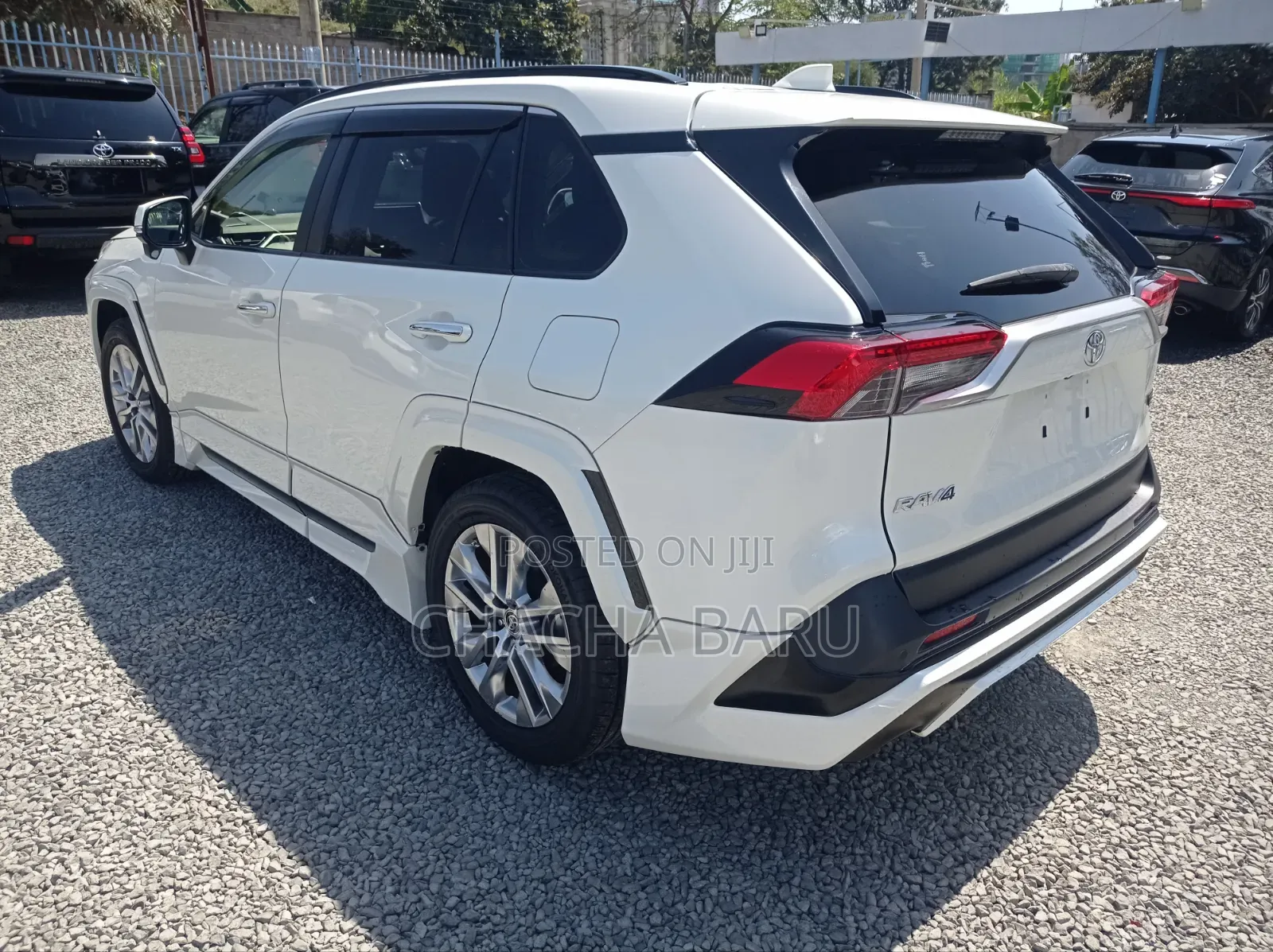 Toyota RAV4 2020 White
