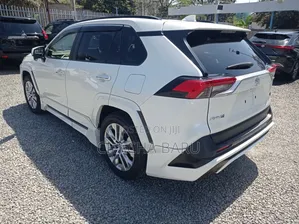 Toyota RAV4 2020 White