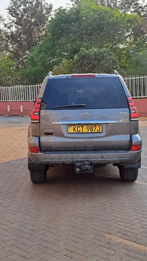 Toyota Land Cruiser 2008 Gray