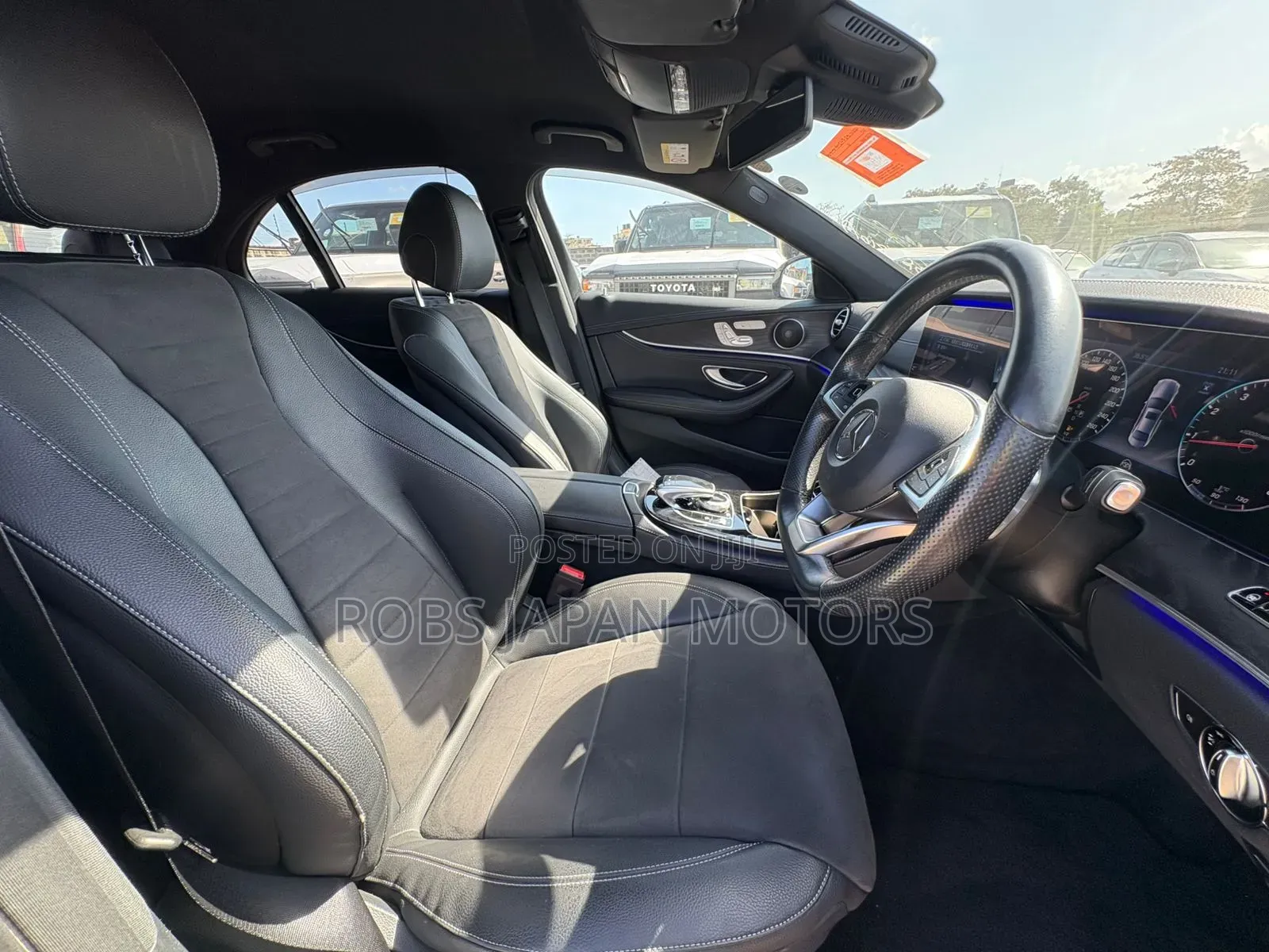 Mercedes-Benz E200 2019 Off white