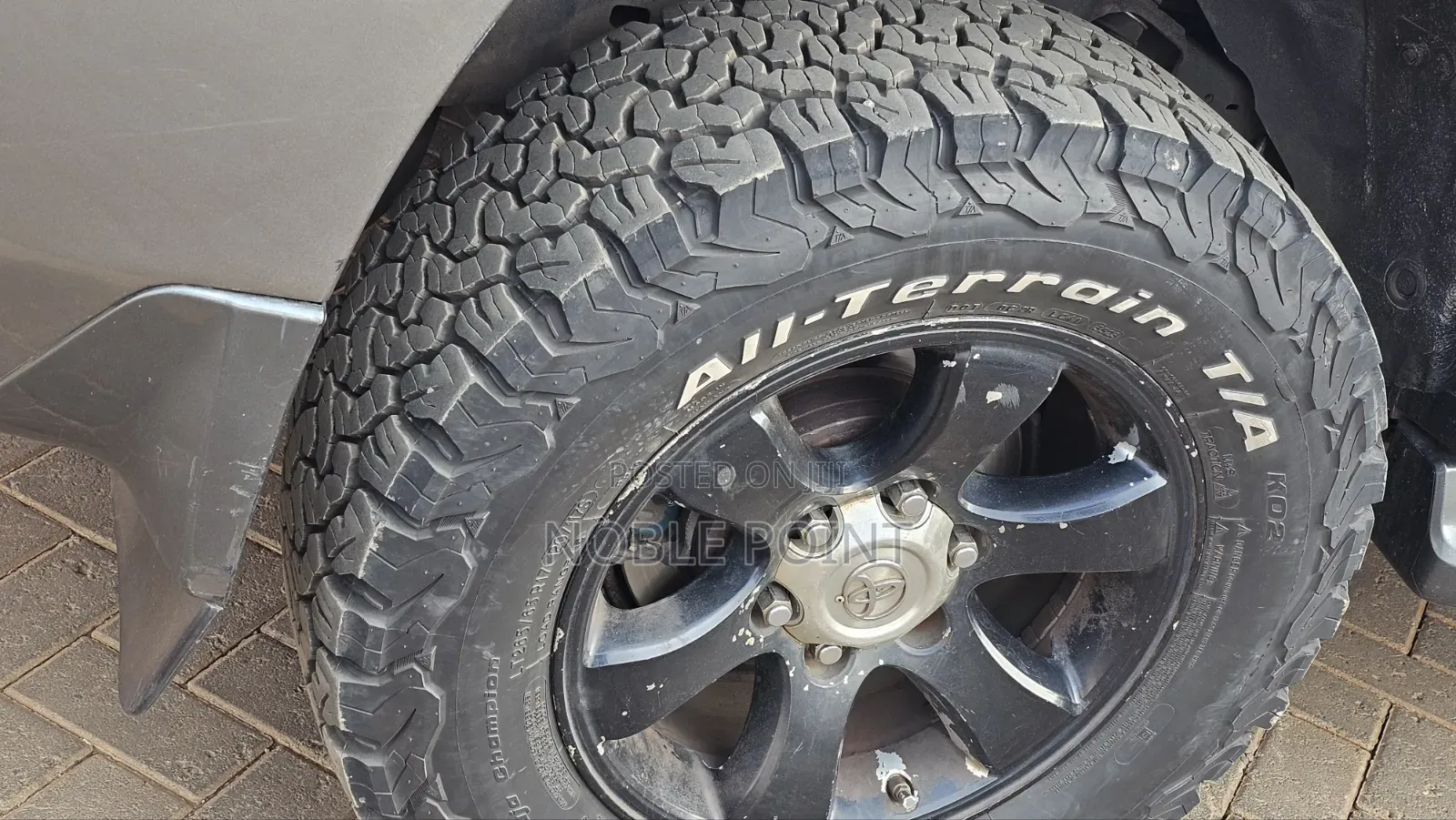 Toyota Land Cruiser 2008 Gray