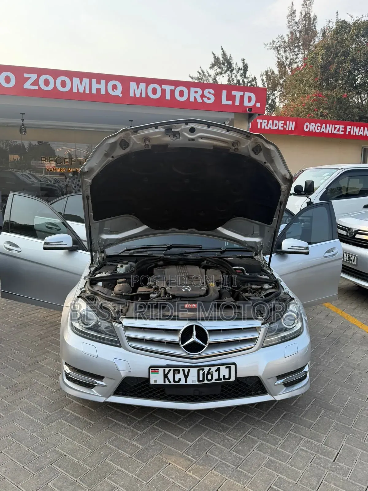 Mercedes-Benz C200 2013 Silver