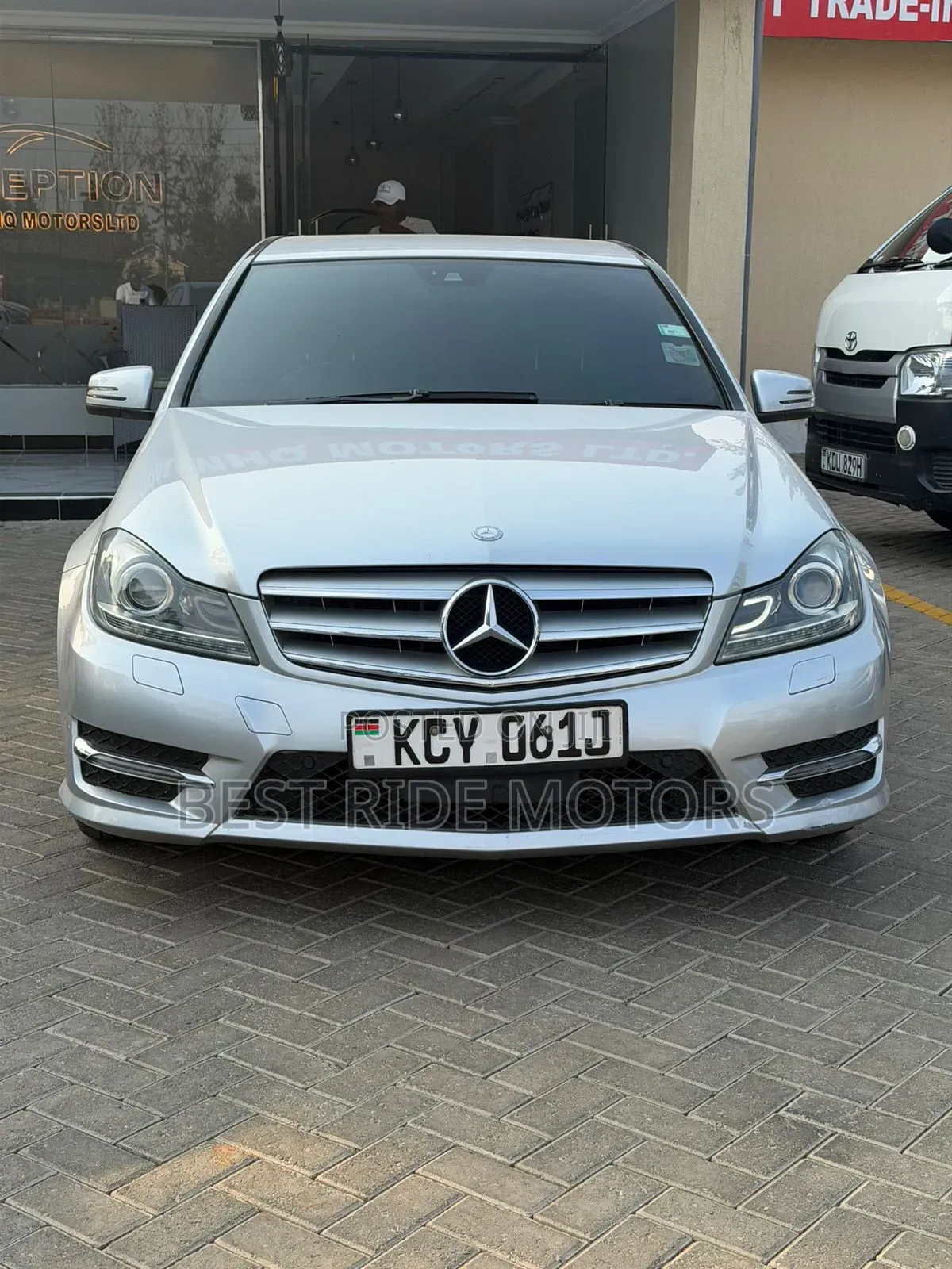 Mercedes-Benz C200 2013 Silver