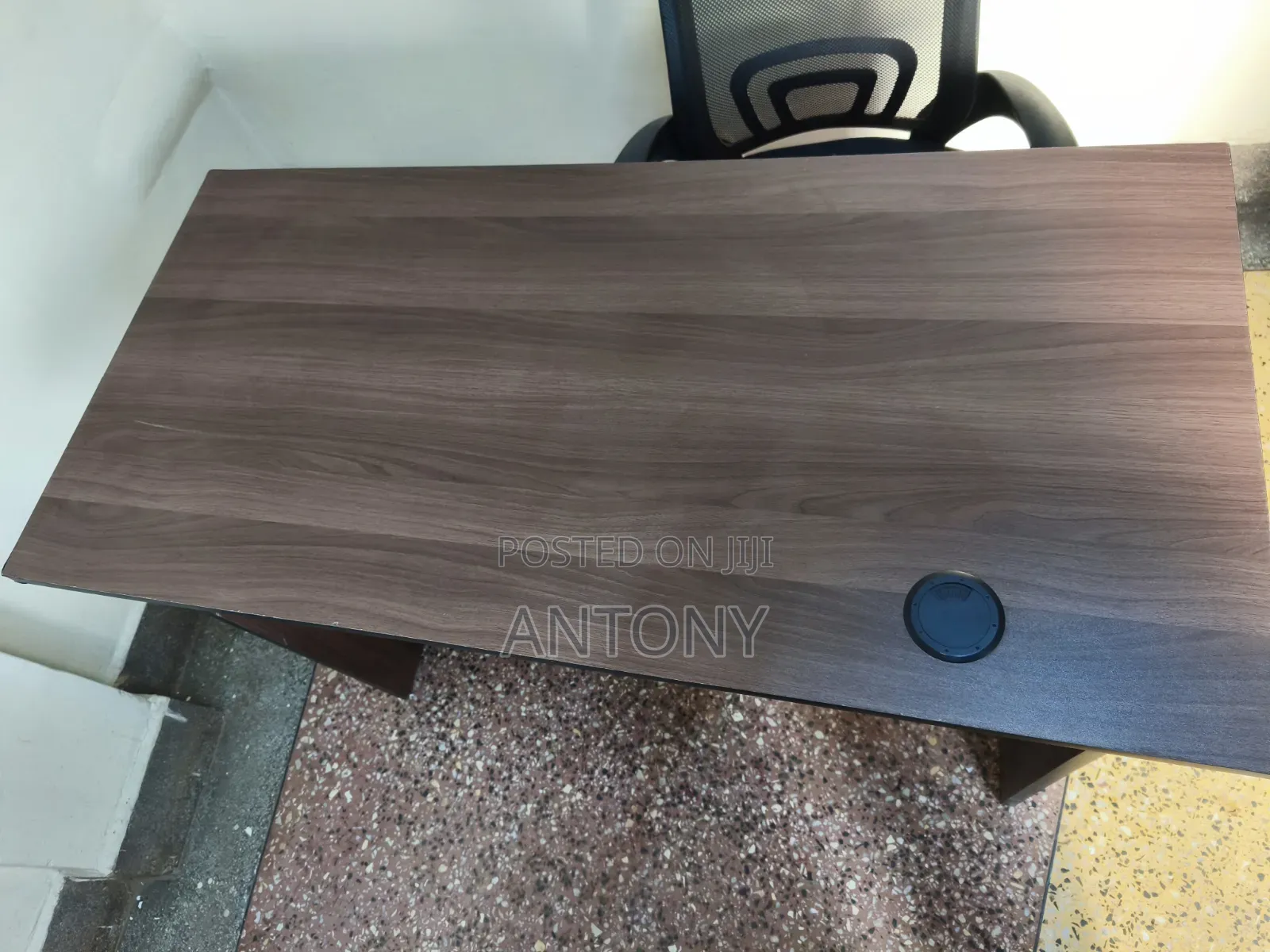 1.2M Office Table
