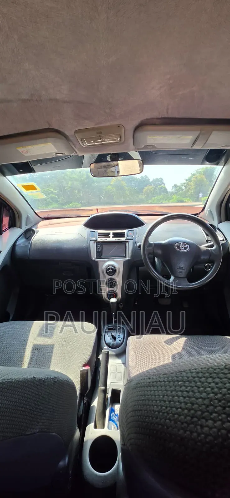 Toyota Vitz 2011 Black