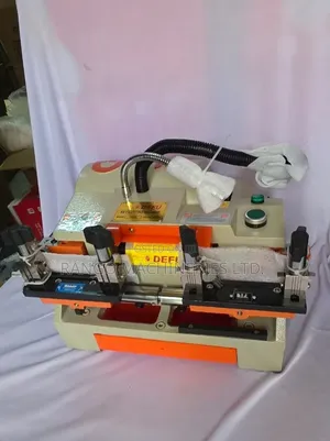 Key Cutting Machine