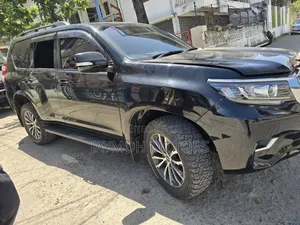 Toyota Land Cruiser Prado 2017