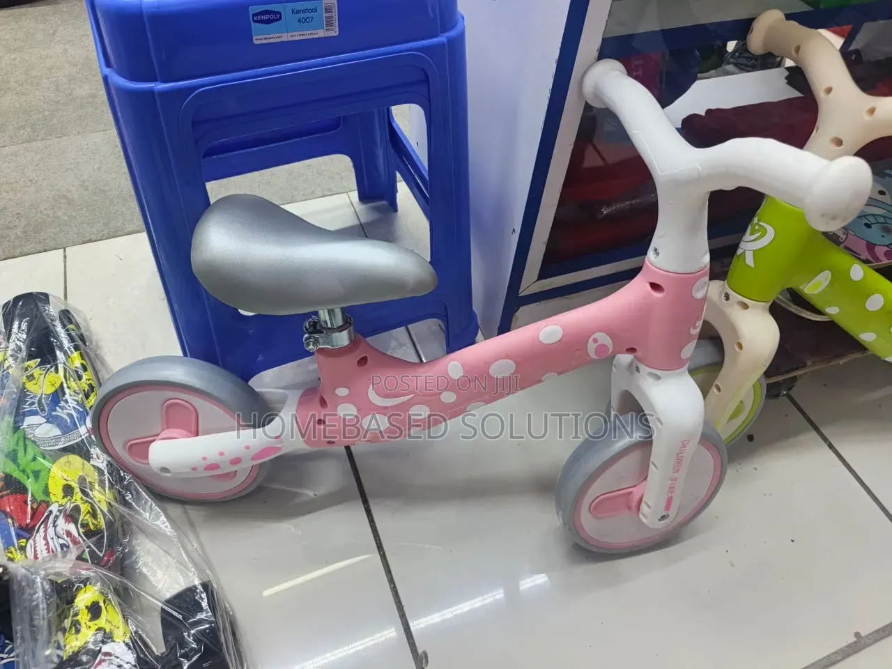 Balance Bike Size 12 No Pedals Suitable Age: 2-6 Years