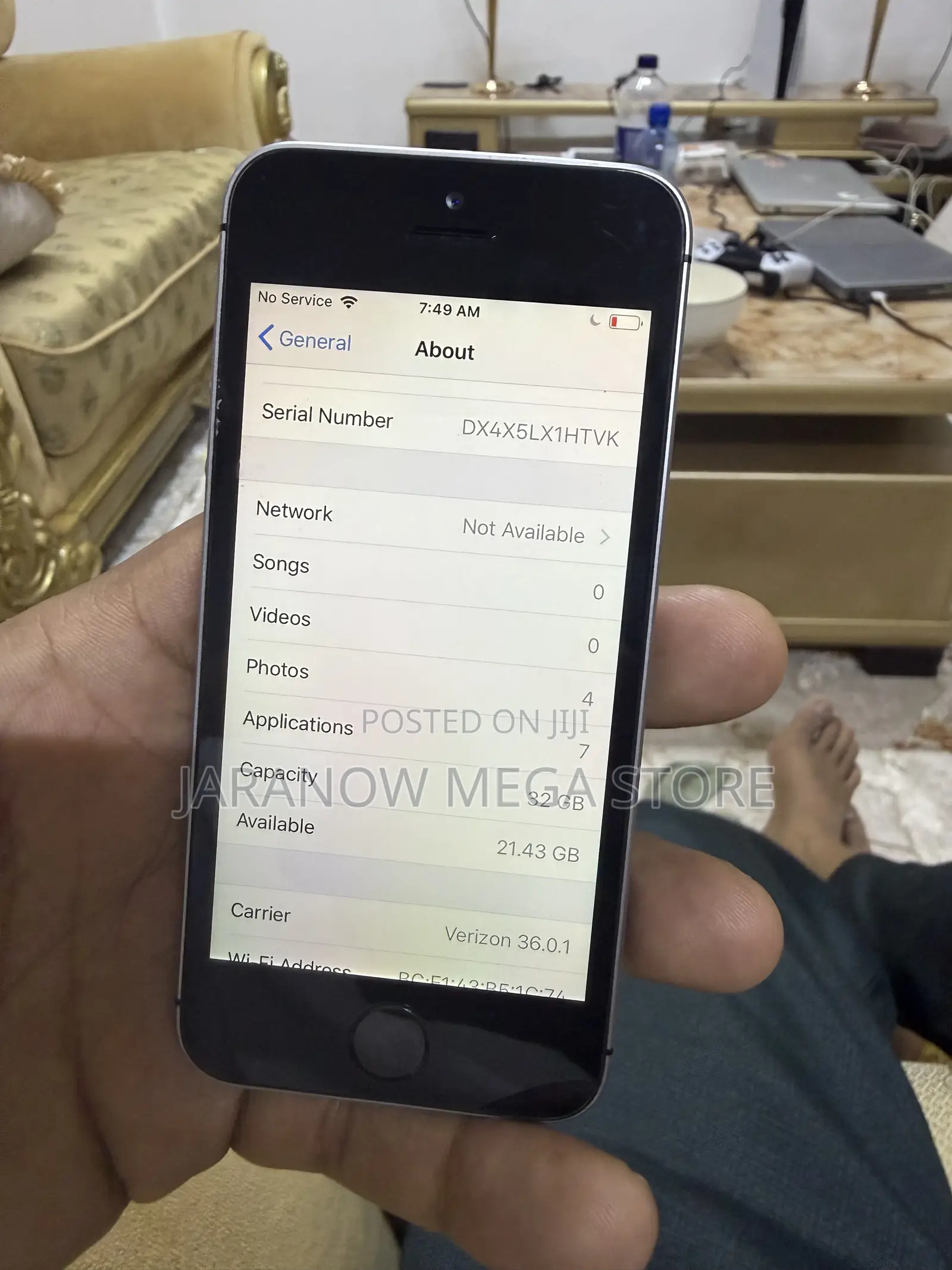 Apple iPhone SE 32 GB Silver