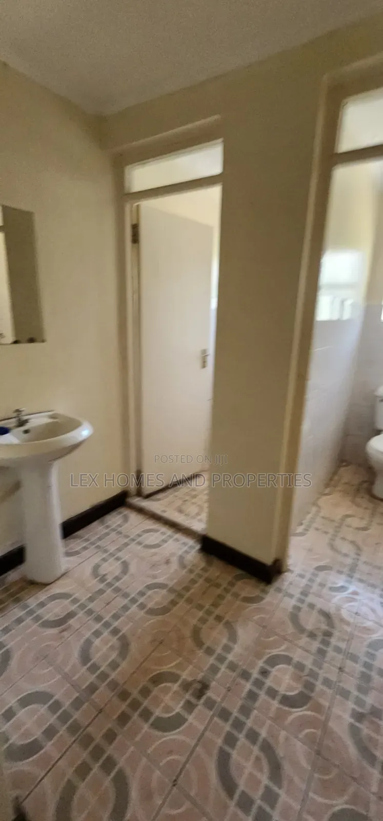 4bdrm Bungalow in NkaiMurunya for rent