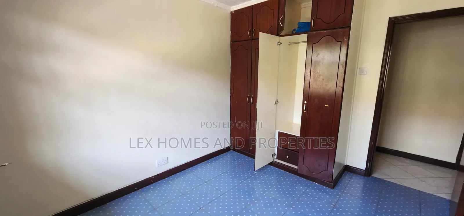 4bdrm Bungalow in NkaiMurunya for rent