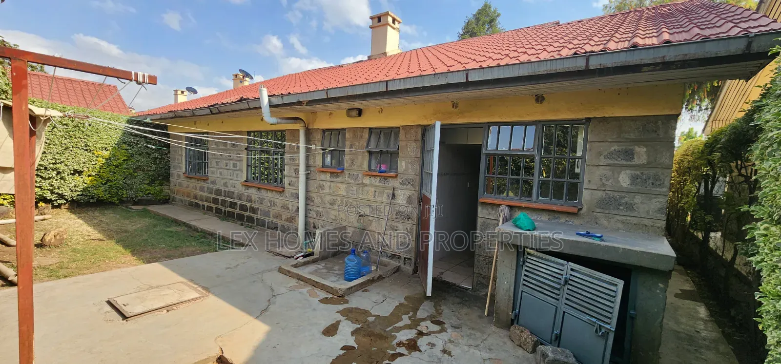 4bdrm Bungalow in NkaiMurunya for rent