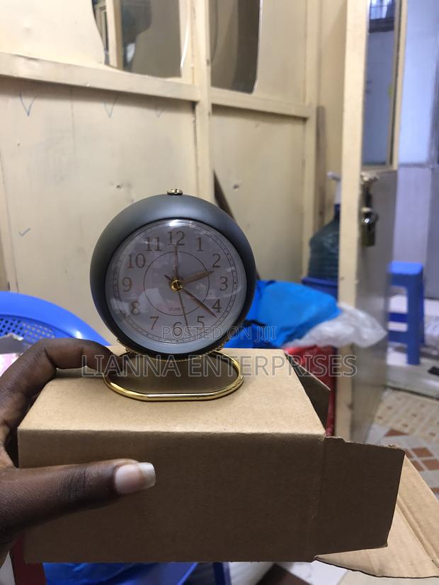 Portable Silent Sweep Clock - main view