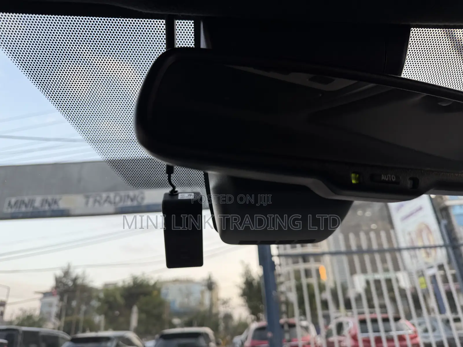 Toyota Esquire 2.0 FWD (7 seater) 2019 Pearl