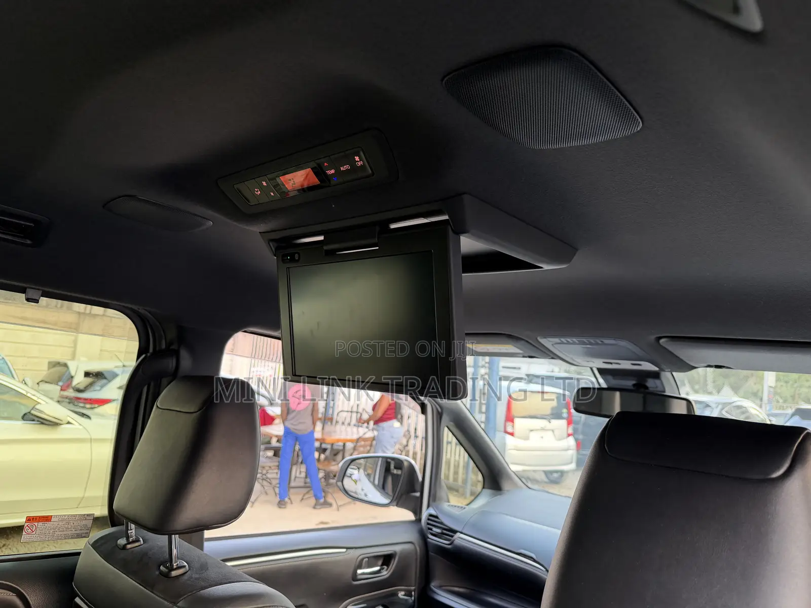 Toyota Esquire 2.0 FWD (7 seater) 2019 Pearl