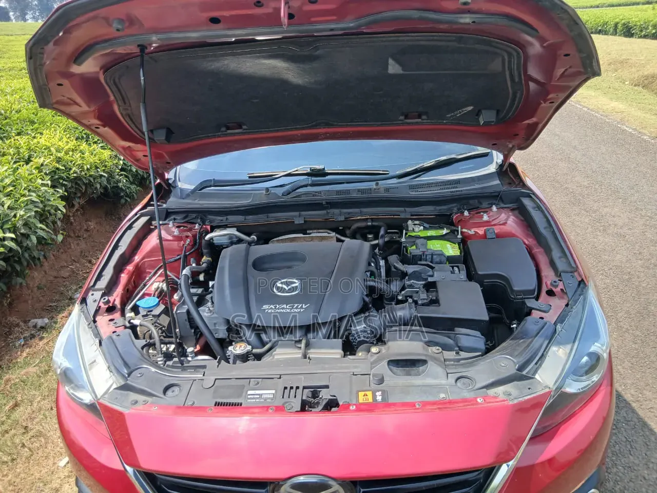 Mazda Axela 2015 Red