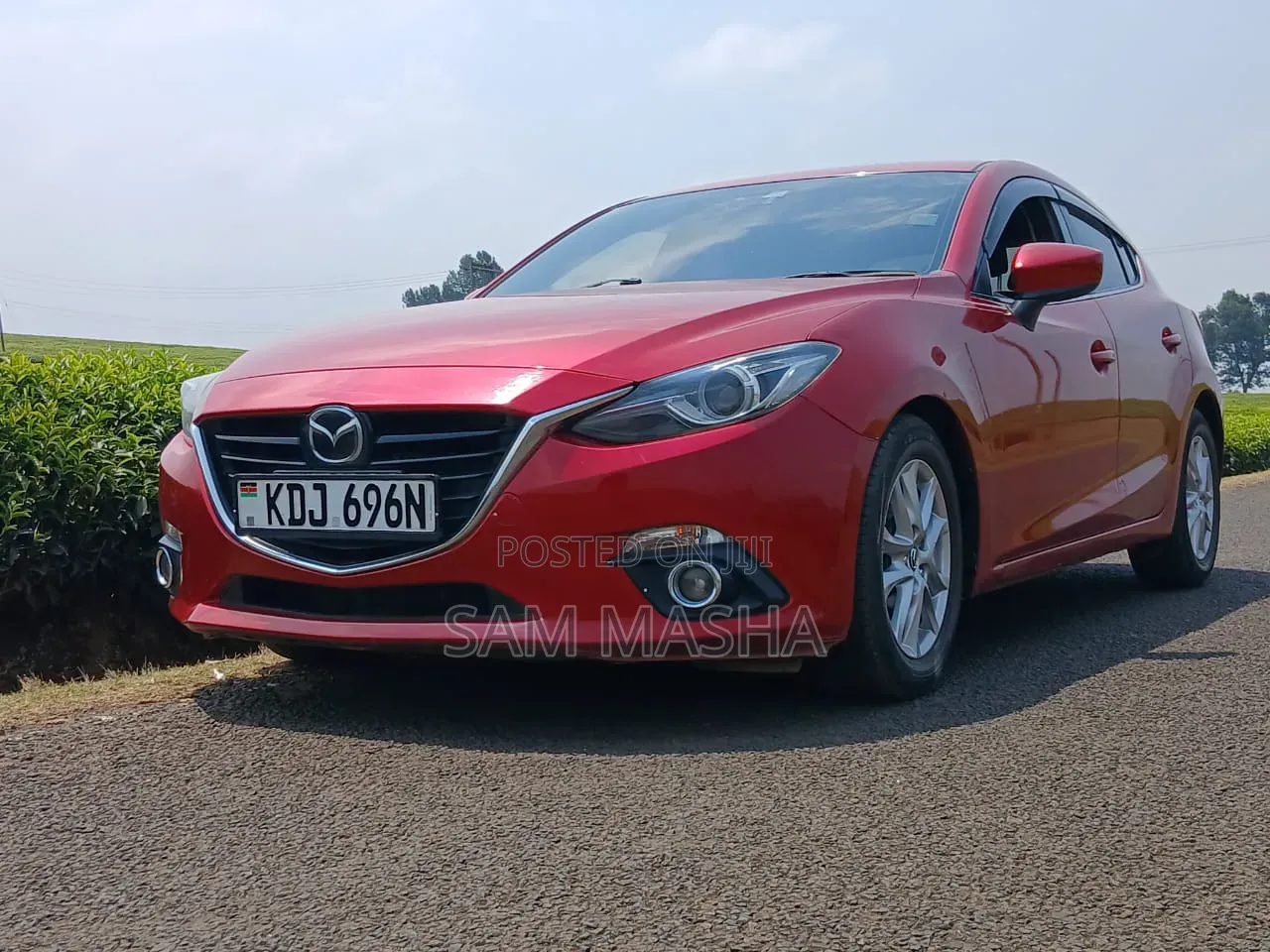 Mazda Axela 2015 Red