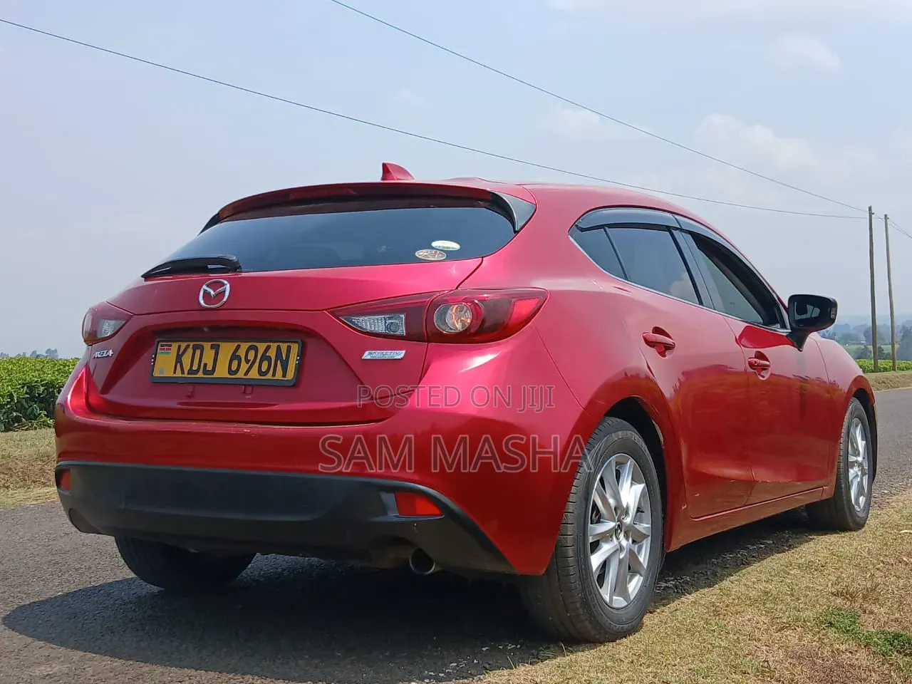 Mazda Axela 2015 Red