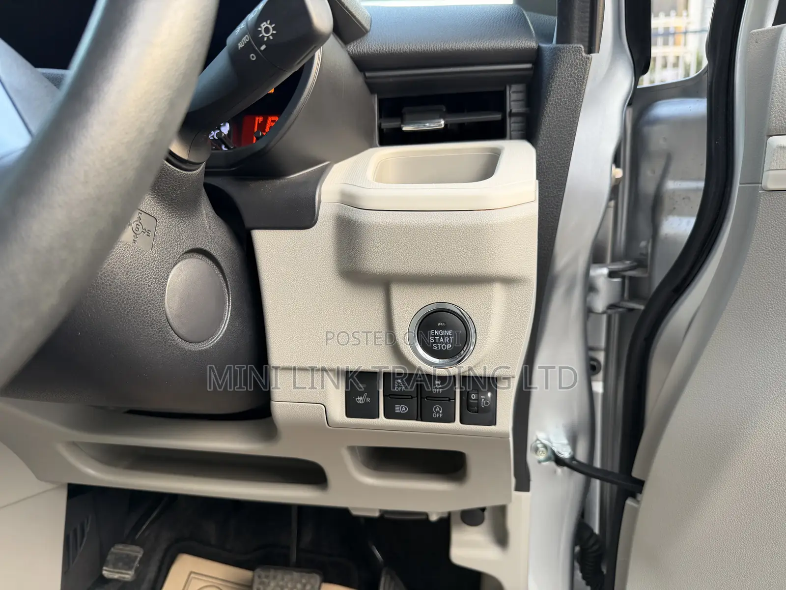 Daihatsu Move 2021 Silver