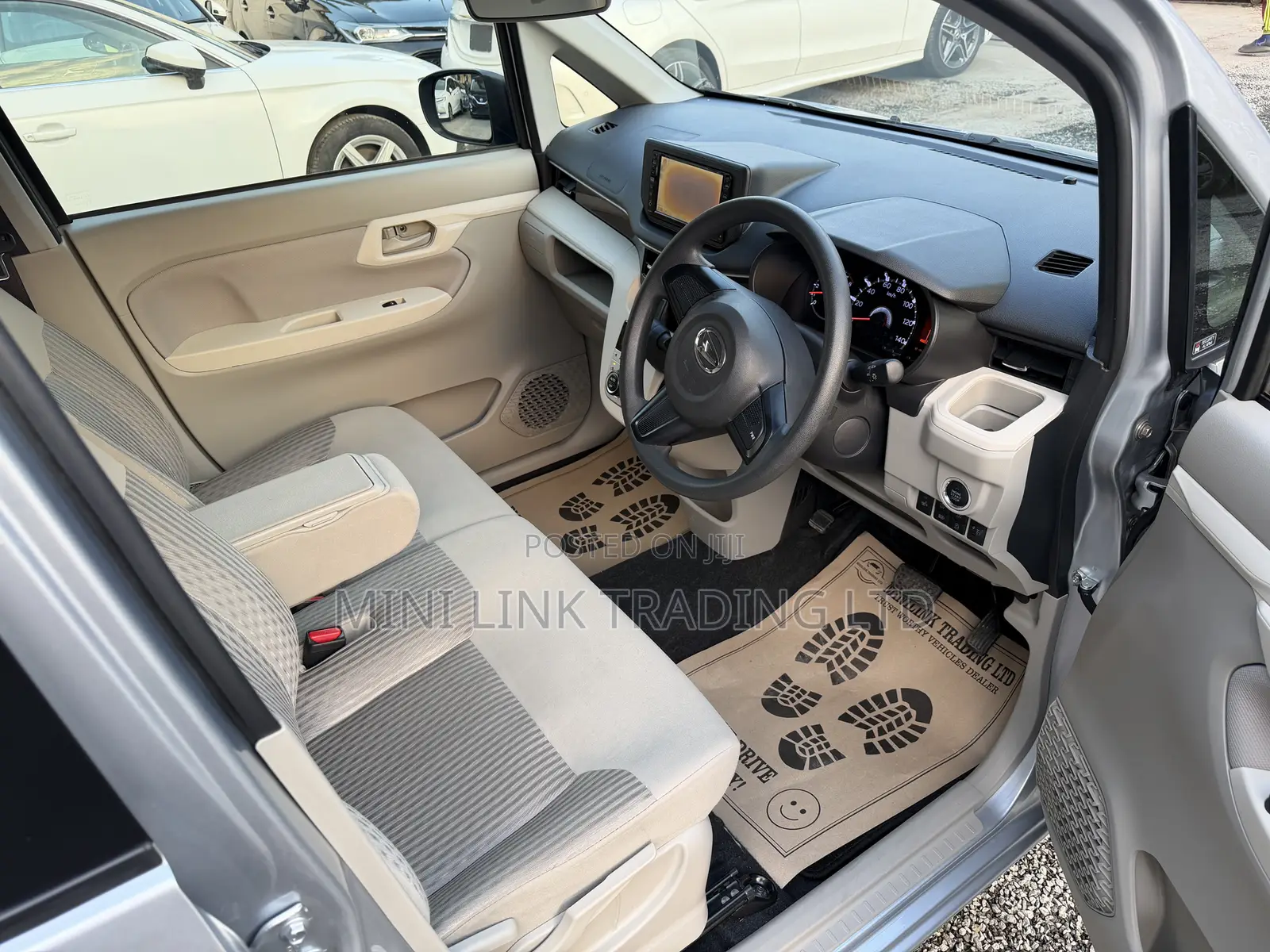 Daihatsu Move 2021 Silver