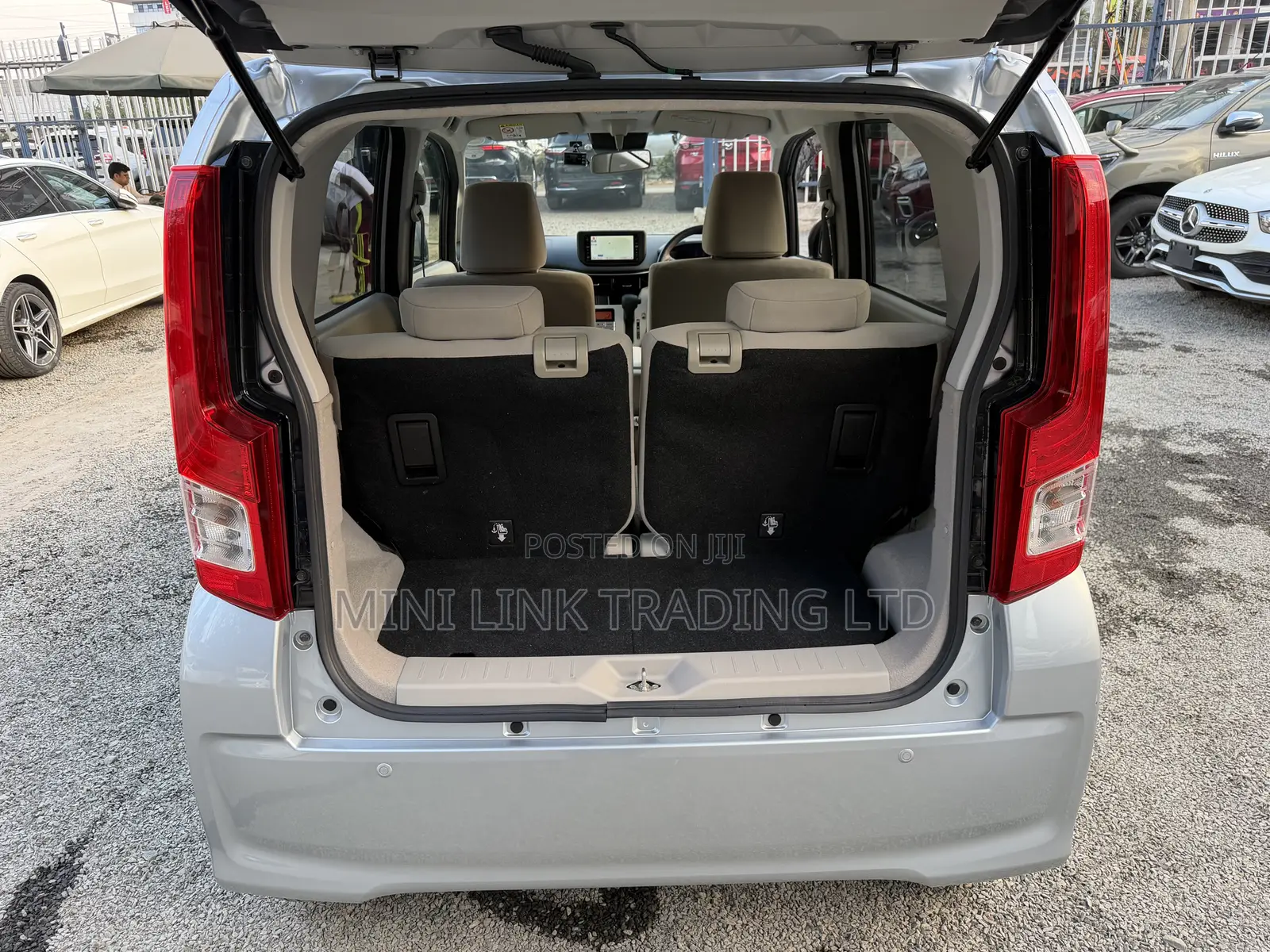 Daihatsu Move 2021 Silver