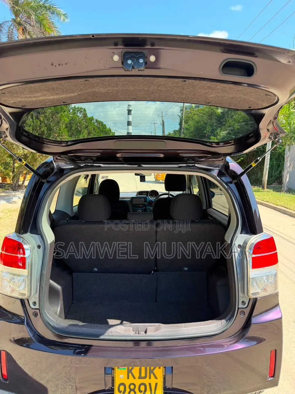 Toyota Spade 1.5 2016 Pink