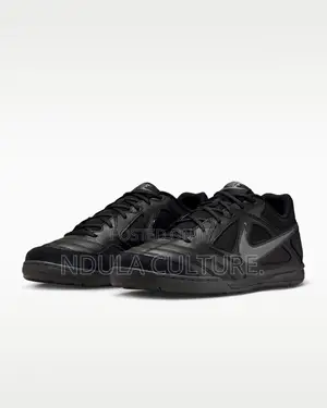 Nike Gato Sneakers