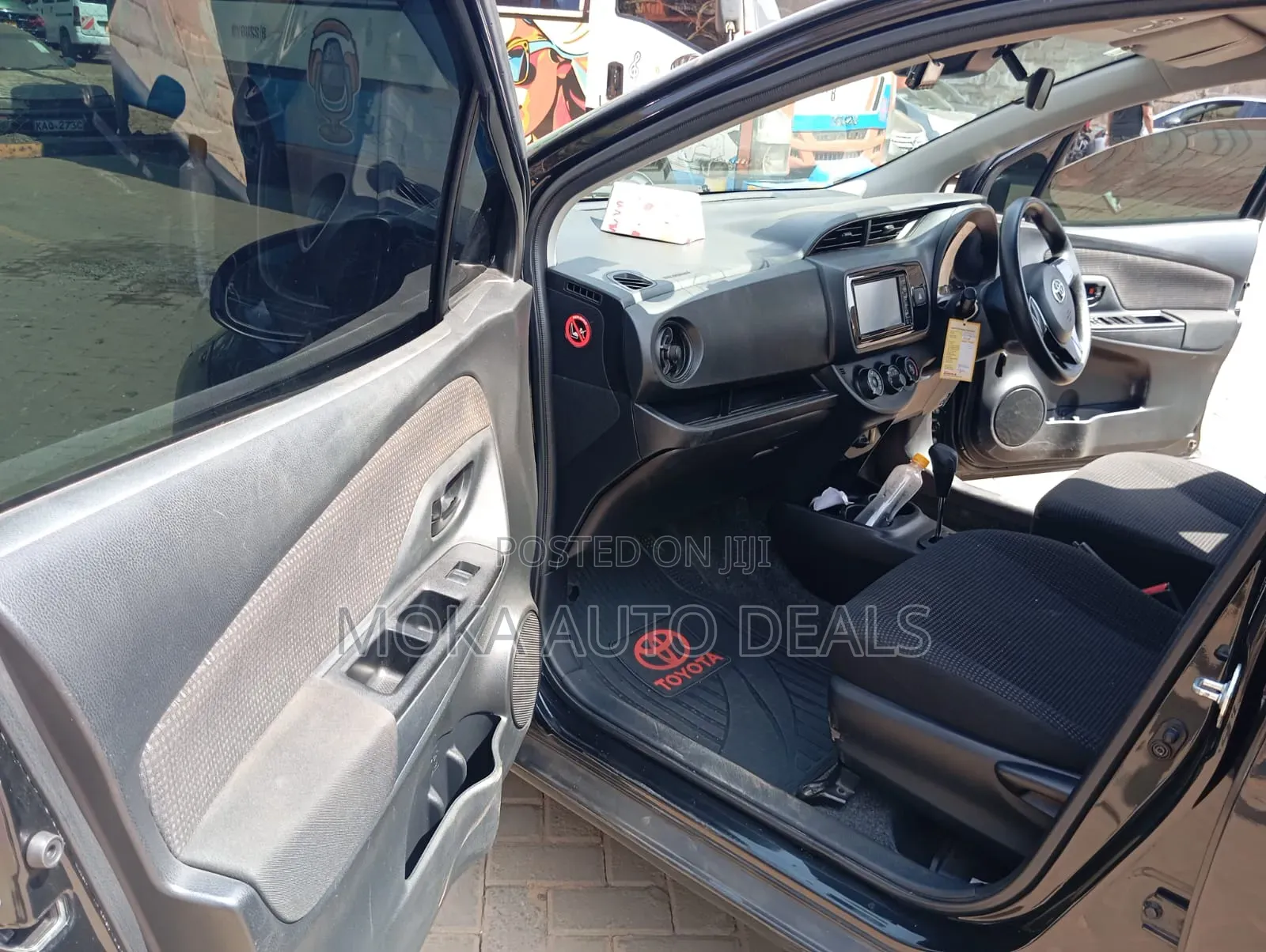 Toyota Vitz 1.0 FWD 5dr 2018 Black