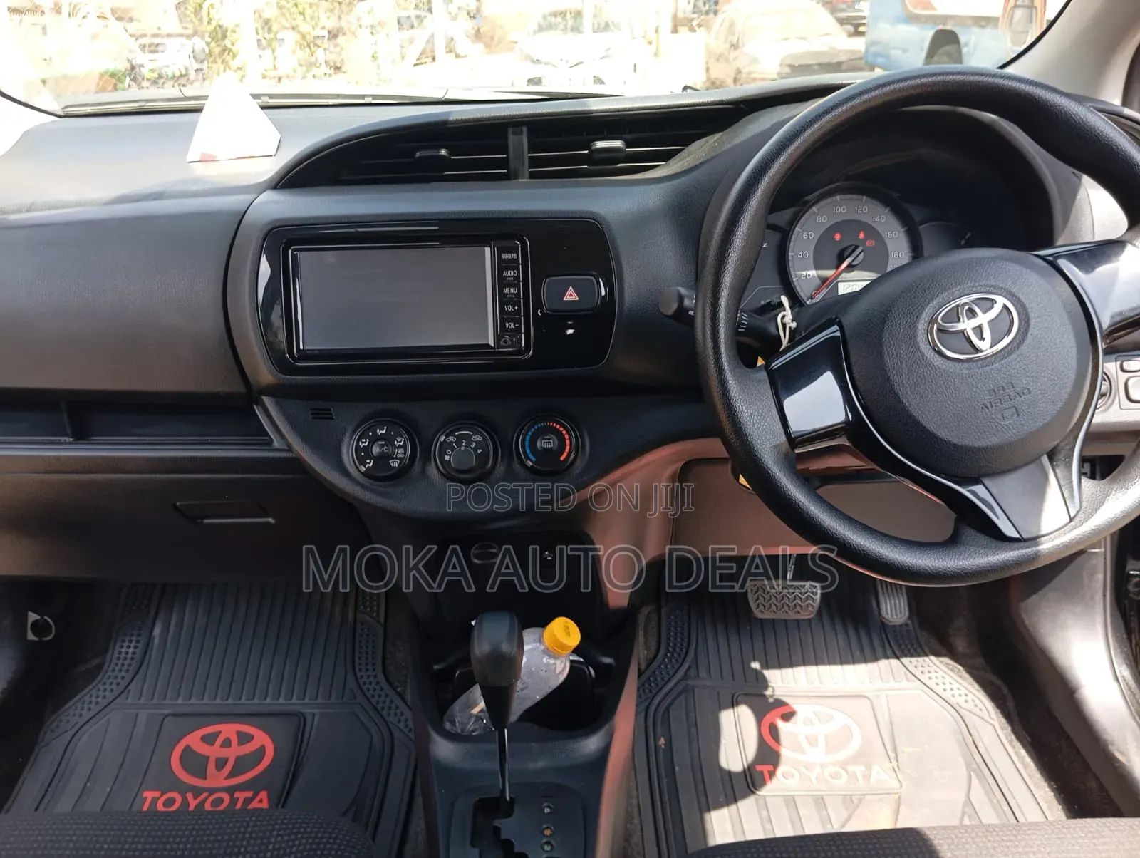 Toyota Vitz 1.0 FWD 5dr 2018 Black
