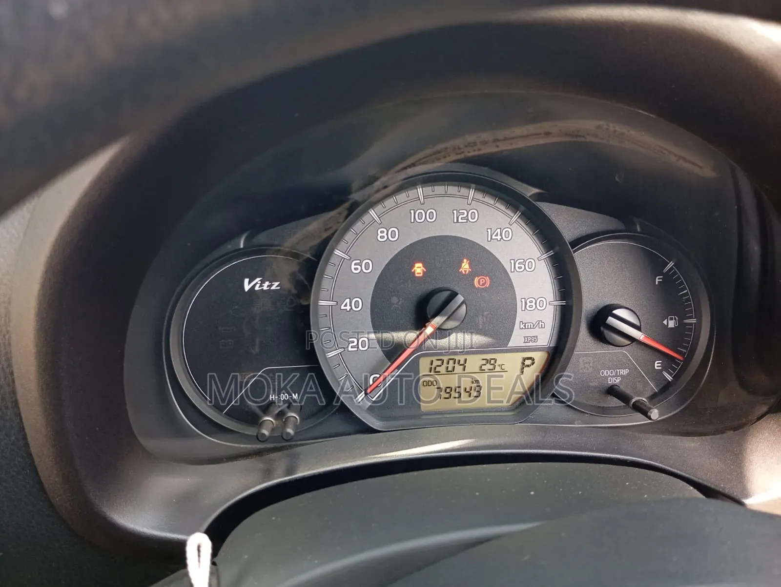 Toyota Vitz 1.0 FWD 5dr 2018 Black