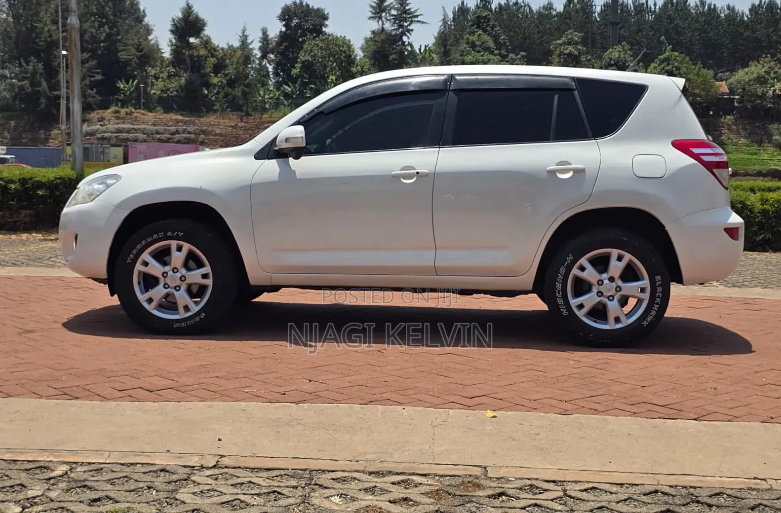 Toyota RAV4 2009 White