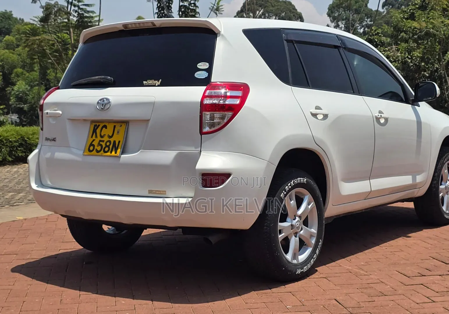 Toyota RAV4 2009 White