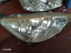 Toyota Aqua 2010 Headlight