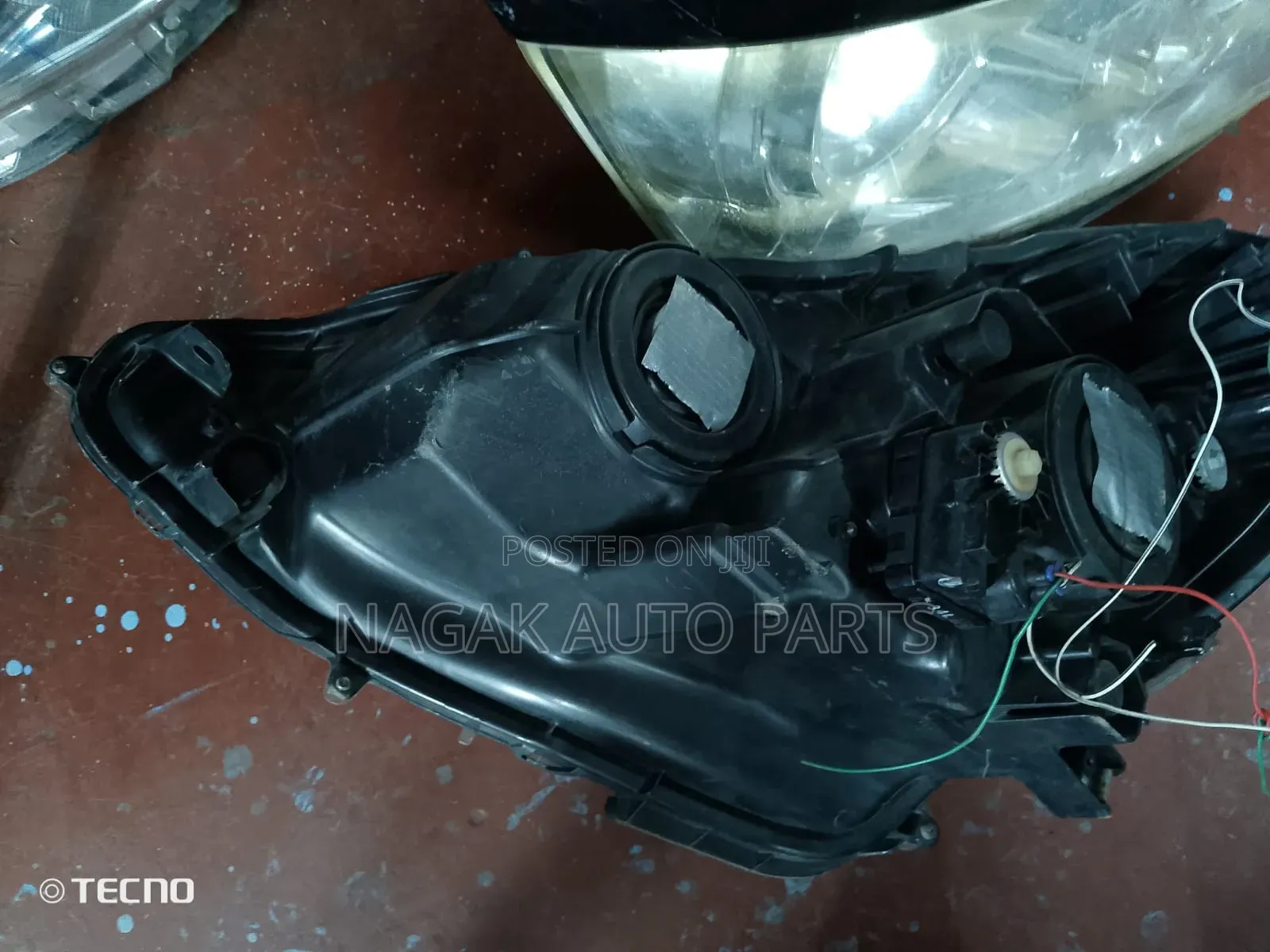 Toyota Aqua 2010 Headlight