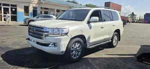 Toyota Land Cruiser 4.5 V8 TD 2020 White