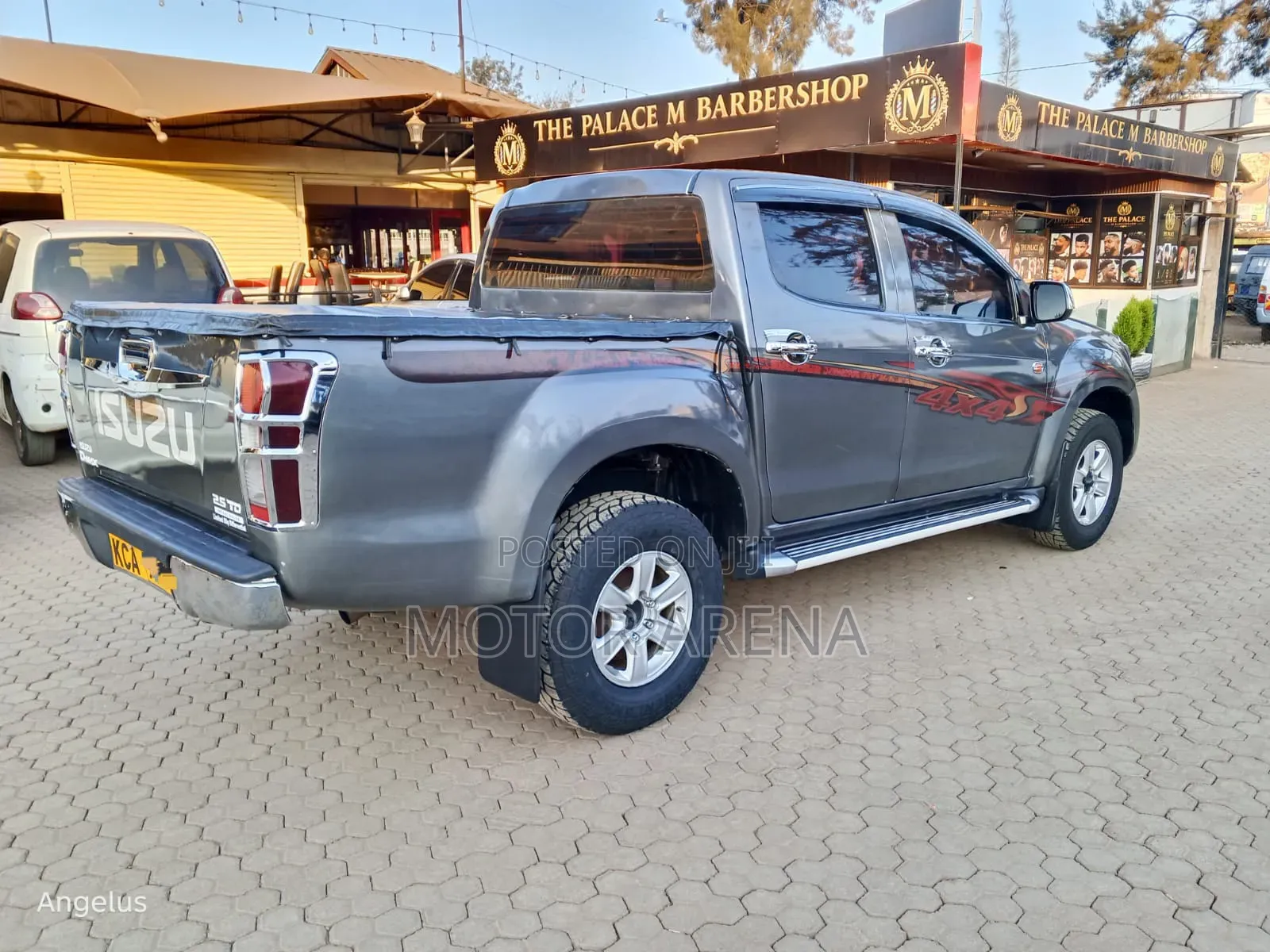 Isuzu D-MAX 2014 Gray