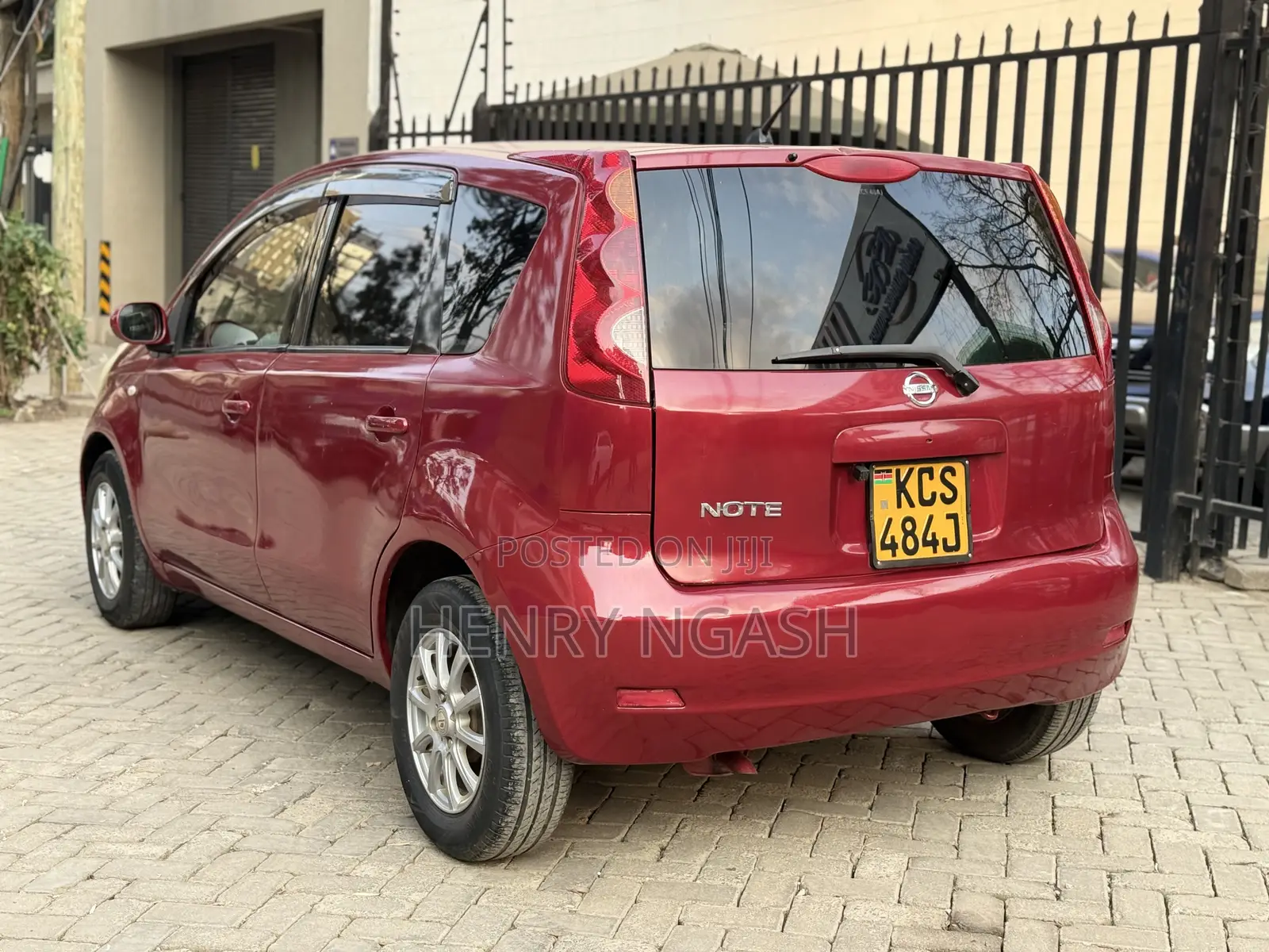 Nissan Note 2012 Red
