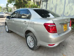 Toyota Axio 1.5 X 2WD 2015 Gold