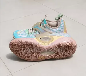 Li-Ning Wade 808