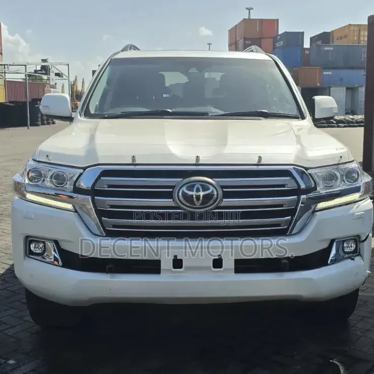 Toyota Land Cruiser 4.5 V8 TD 2020 White