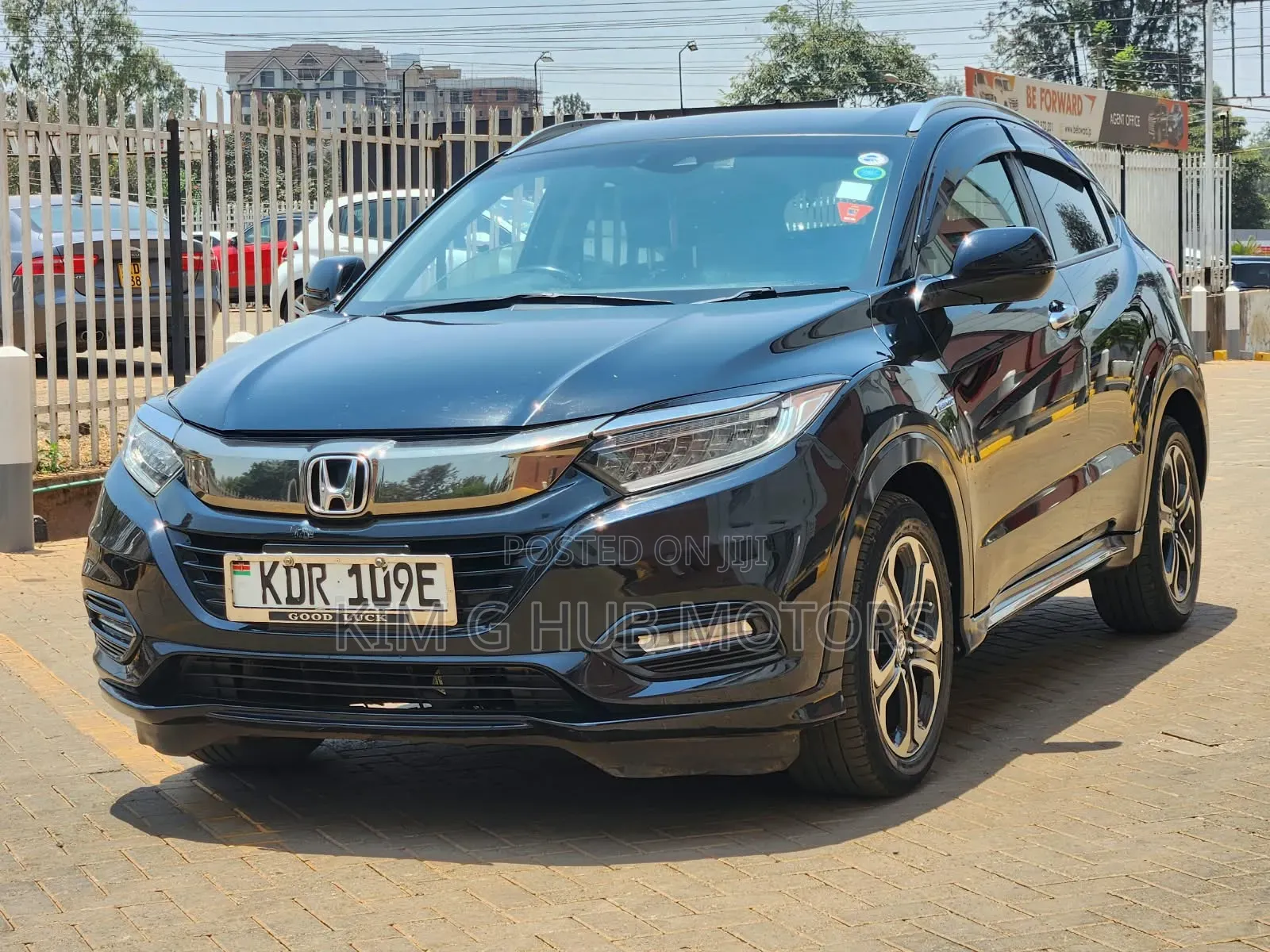 Honda Vezel 1.5 Hybrid 4WD 2018 Black