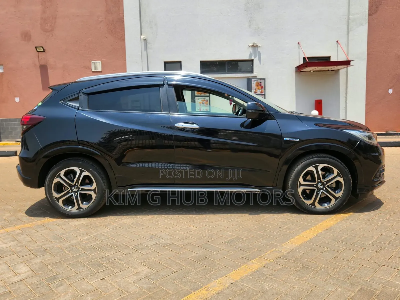 Honda Vezel 1.5 Hybrid 4WD 2018 Black