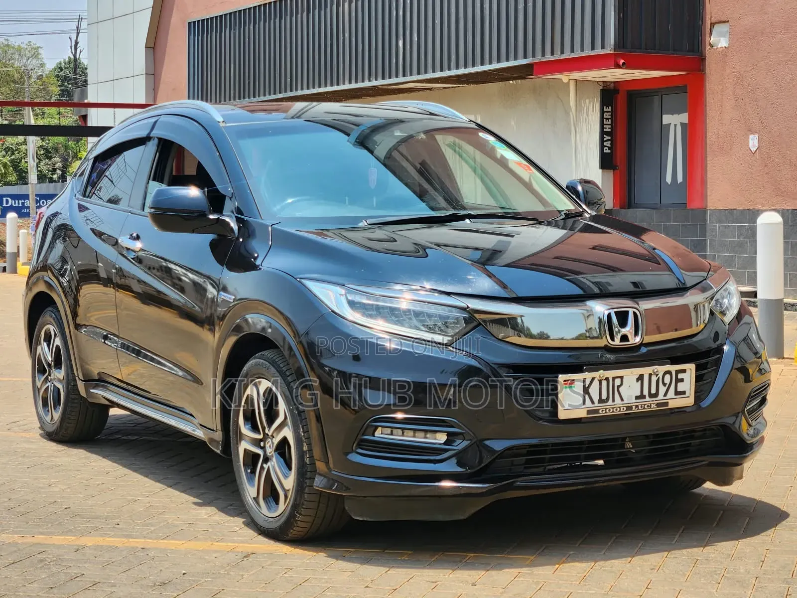 Honda Vezel 1.5 Hybrid 4WD 2018 Black