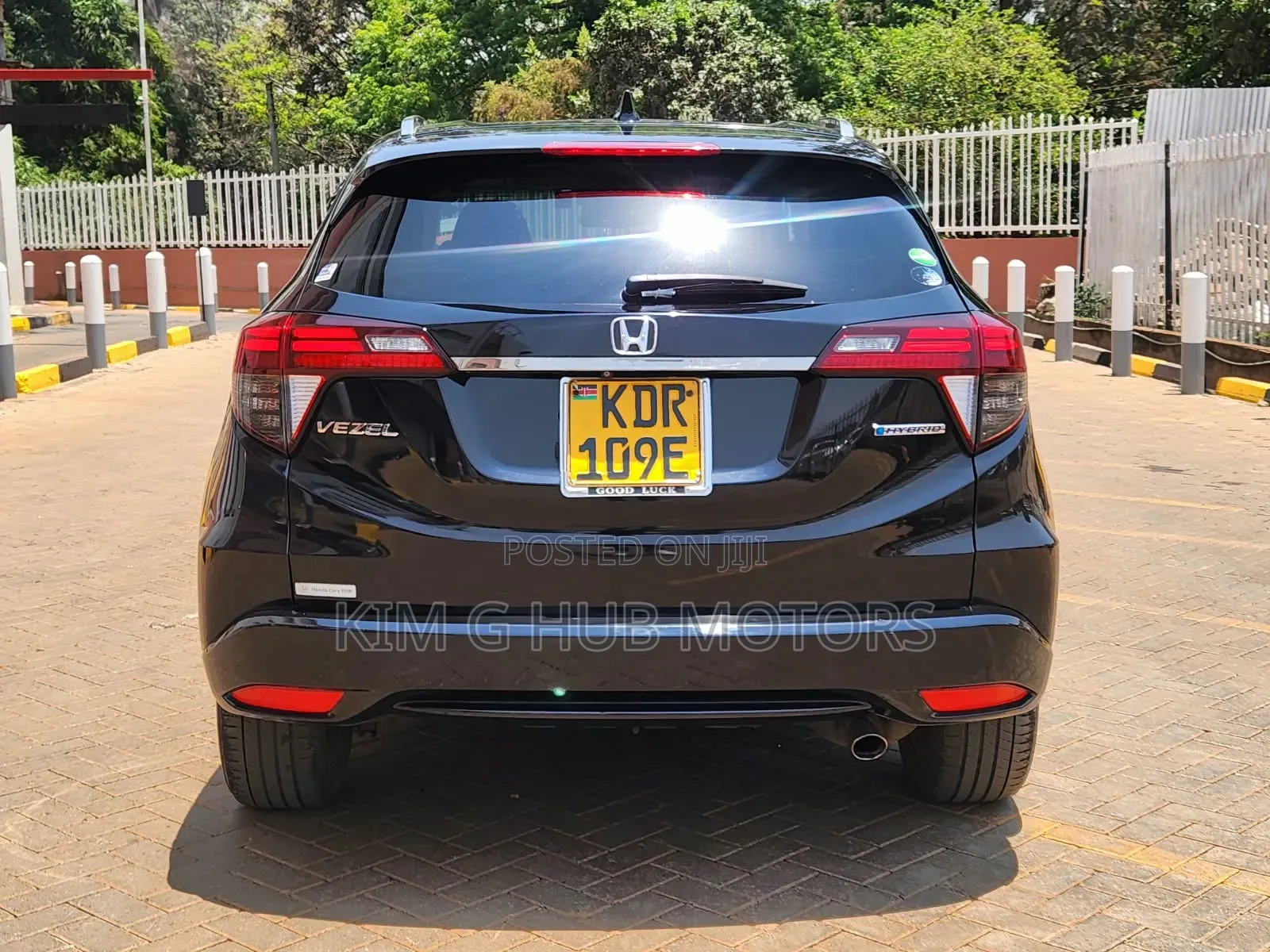 Honda Vezel 1.5 Hybrid 4WD 2018 Black