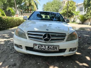Mercedes-Benz C200 2011 White