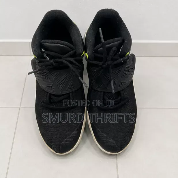 Kyrie Flytrap 3